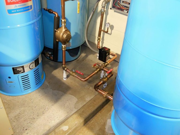 well-water-tanks-2-types-we-use-and-why-ackerson-pump-company